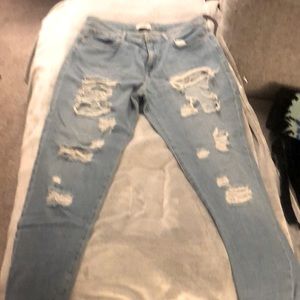 Forever 21 ripped lightweight jeans worn twice really nice and lightweight